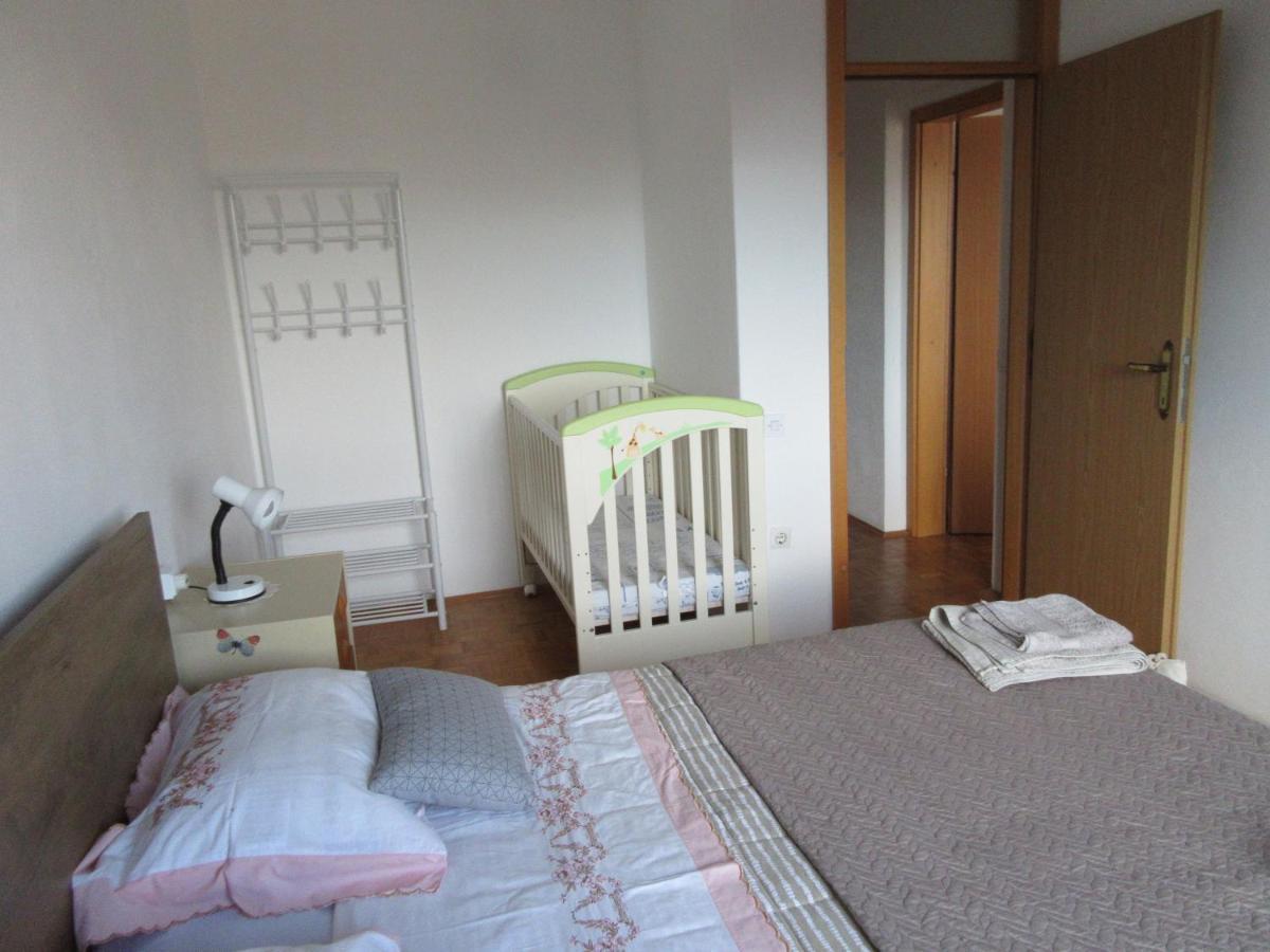 Apartmaji Karbic Постойна Экстерьер фото