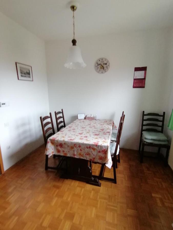 Apartmaji Karbic Постойна Экстерьер фото