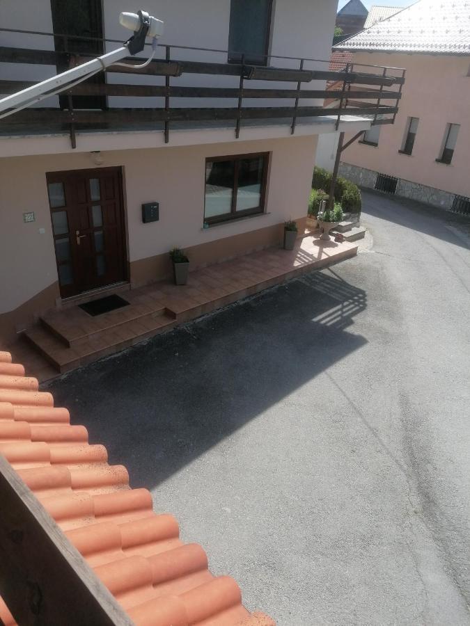 Apartmaji Karbic Постойна Экстерьер фото