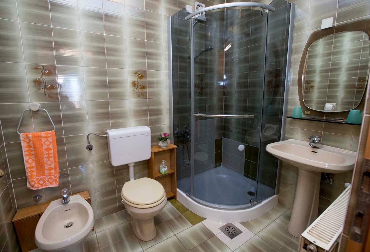 Apartmaji Karbic Постойна Экстерьер фото