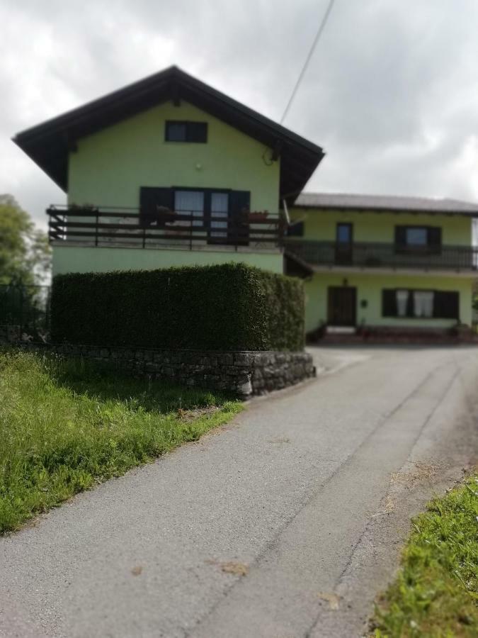Apartmaji Karbic Постойна Экстерьер фото